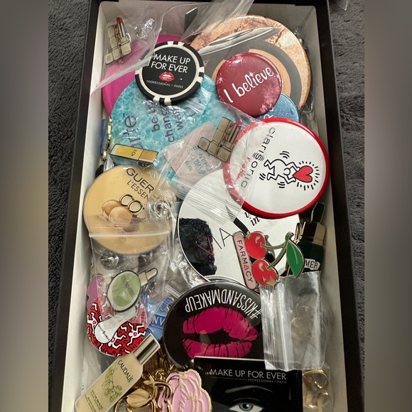 Meet your Posher, Soniabainsyyy *Please Read About Me For More Product Info* - Picture 4 of 6